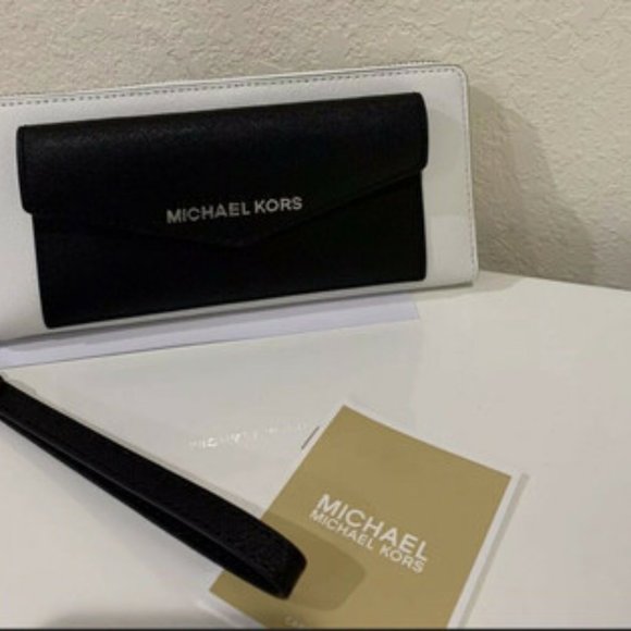 👜🖤 MICHAEL KORS Jet Set Travel Leather Wallet - WHITE & Black, 16 Card Slots - Picture 1 of 5